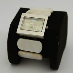 Ladies Quartz Watch