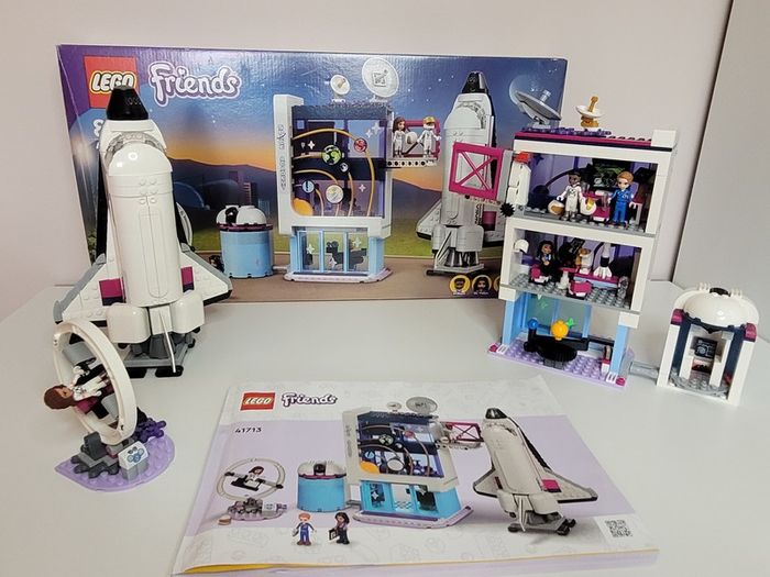 LEGO Friends 41713 Olivias Space Academy