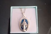 ladies miraculous medal