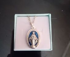ladies miraculous medal