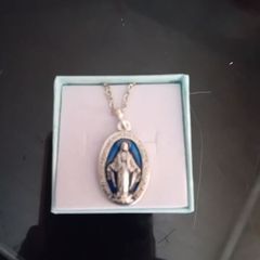 ladies miraculous medal