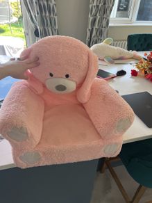 kids pink seat