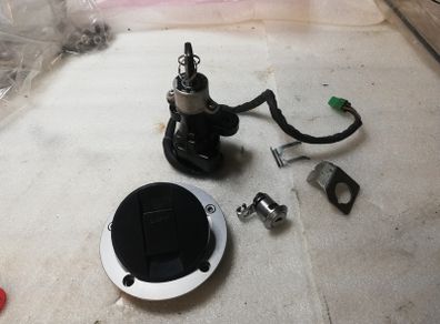 Suzuki SV650 Gen 3 complete lock set 2018