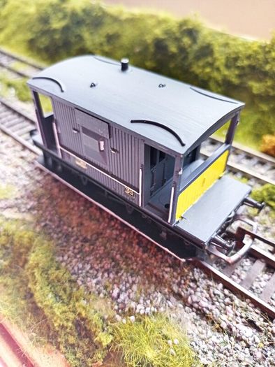Model  Railway  Dutch  Brake Van