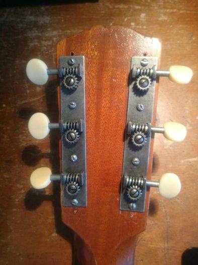 Antique 'The Gibson' L-1 from 1918