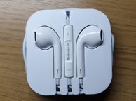 main image for ad Earphones 3.5mm Jack(OUT OF STOCK)
