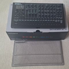 Roland SH4D synth with Decksaver