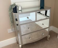 mirror chest of drawers