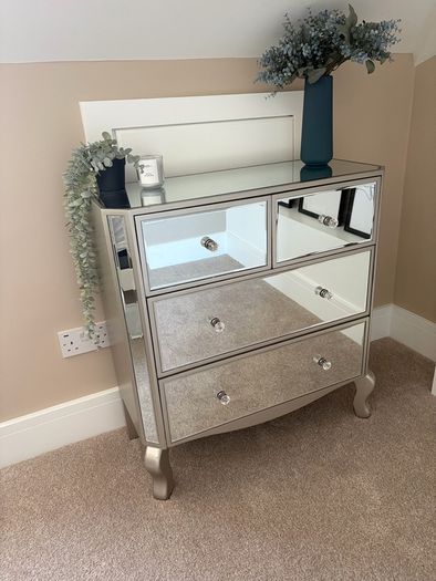 mirror chest of drawers