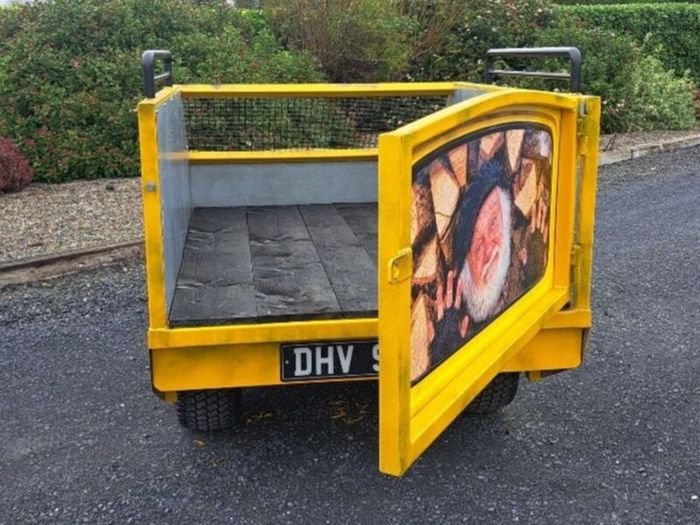 Trailer