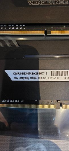 Crosair Vengeance RGB 16gb (2x8)