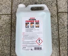 Primer for tiling