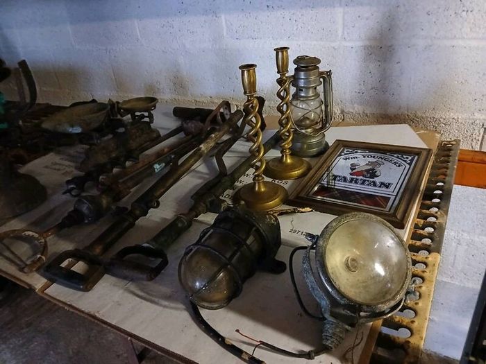 Job lot of vintage items