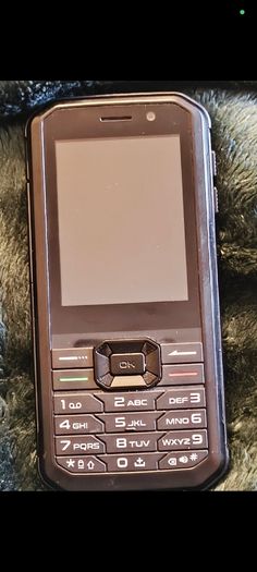 JCB Tradesman 3 Smart Feature Rugged Waterproof 4g Mobile Sim-Free Dual-Sim Phone With Whatsapp - Black
