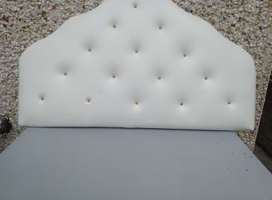 headboard