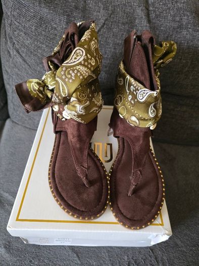 Buty