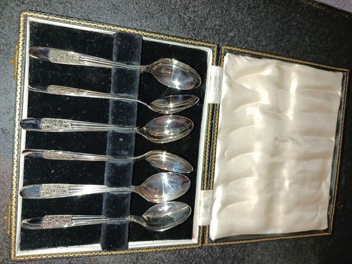 Silver plated spoon sets in original box