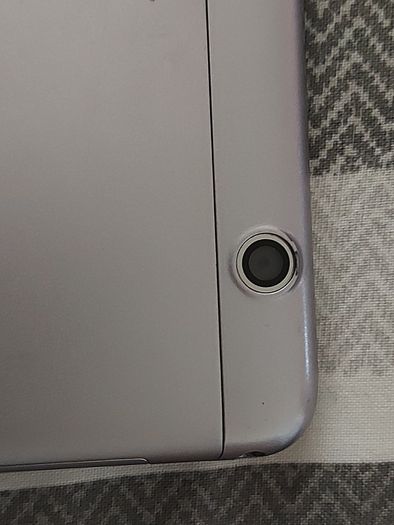 HUAWEI MediaPad T3 10 Model AGS-W09, 16GB, working fine, some few cracks on screen, don't affect touchscreen