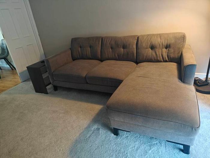 Excellent condition 3 seater L shape couch. Pick up Glenageary