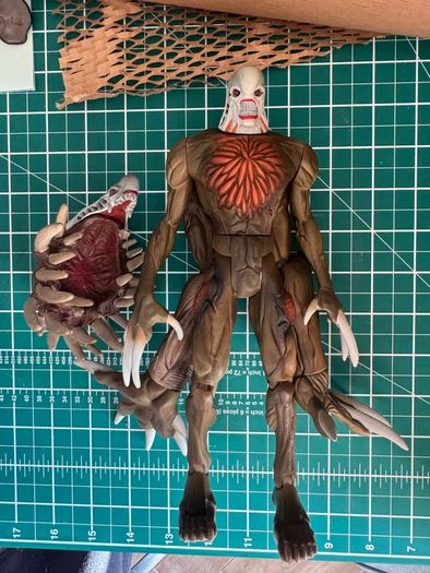 ToyBiz Resident Evil figure lot