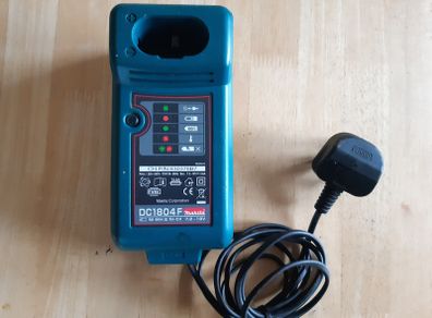 Makita DC1804F Charger