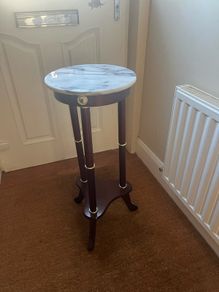 Vintage lamp stand