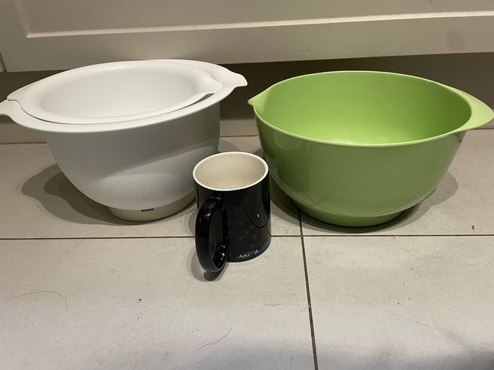 bowls cooking utensils plastic and melamine