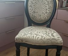 bedroom chair