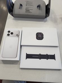 Apple Watch Ultra 3 49mm Ti Black Ocean Band Wifi-LTE Few Weeks Old