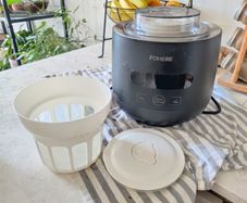 Yogurt maker