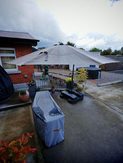 Outdoor parasol