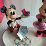 Enesco Disney Traditions Collection by Jim Shore Mickey and Minnie Mouse A Magical Moment Image 7