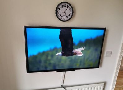 Samsung 40" TV (not smart)