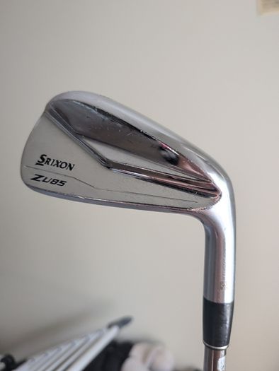 Srixon ZU85 6 iron