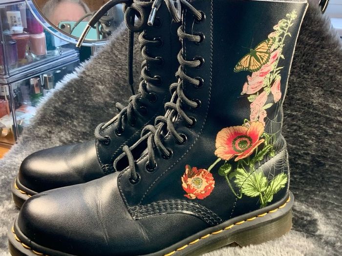 Dr Martens / Docs 1490 , Size 5, Wild Botanics Floral in Multi