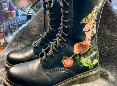 Dr Martens / Docs 1490 , Size 5, Wild Botanics Floral in Multi