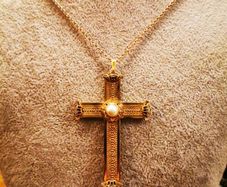 Vintage AMCO 10K GF cross pendant