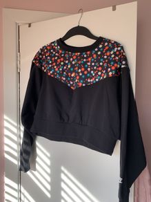 Nike sweatshirt