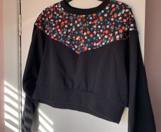 Nike sweatshirt