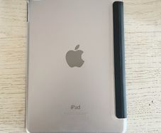 Apple ipad mini 4th gen 128GB