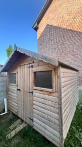 wooden shed 8x8