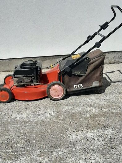 push lawnmower petrol