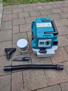 Makita 18v DVC750L wet/dry vac