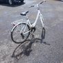 ladys bike Image 3