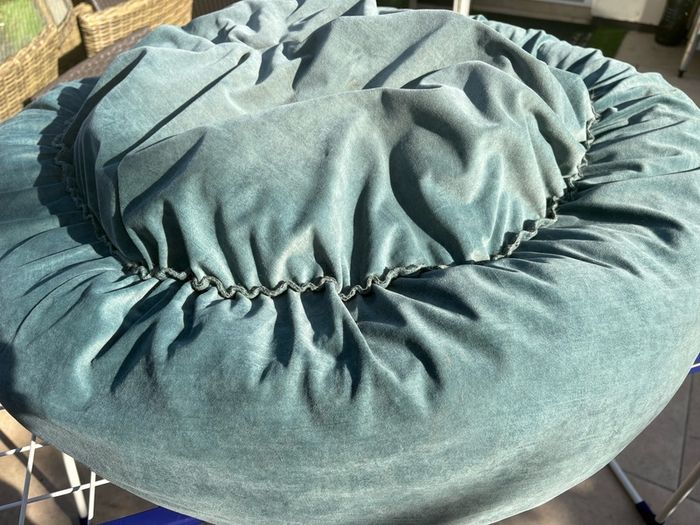 Dog Donut Bed Xl Size: 75cm (29.5")