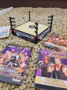 wwe ring & magazines