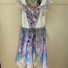 Elsa or Frozen style costume 7-8 years