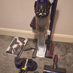 Dyson V10