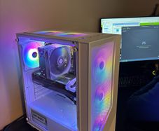 Gaming PC RTX 3070 & Ryzen 5600 & 165HZ 1440p Monitor