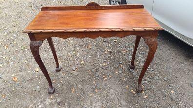 Chippendale / Queen Anne style mahogany hall table
